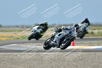 media/Apr-18-2025-TrackDaz (Fri) [[45f5874c44]]/A Group/Session 1 (Turn 7)/